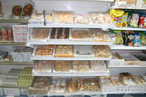 Heladería Pastelería LA CUEVA