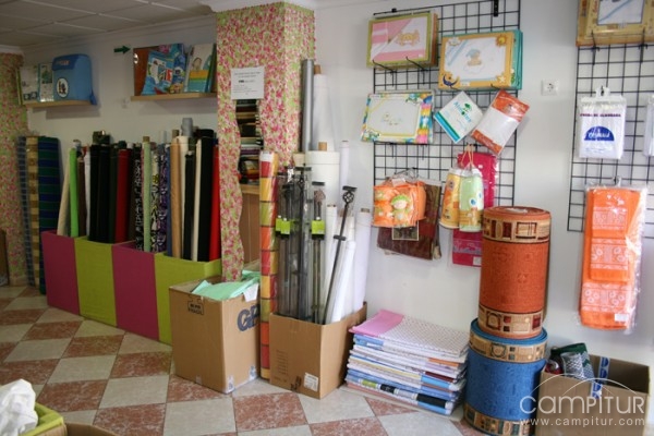 IRIS Tejidos y Complementos del Hogar