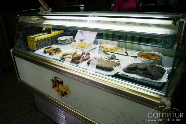 Cafetería-Heladería Los Valencianos