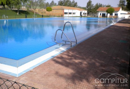 Convocatoria del Ayuntamiento de Azuaga para la Provisión de Puestos en la Piscina Municipal